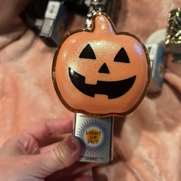 Halloween Wallflower bundle - Picture 4 of 9